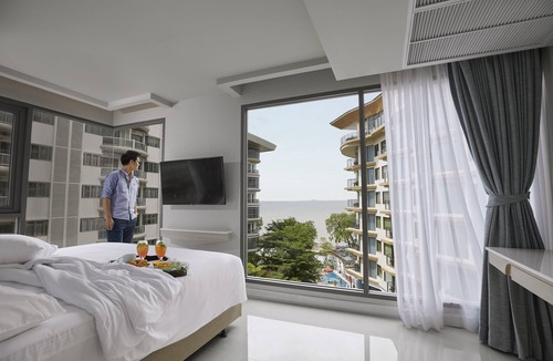 Tha Thaewawong Hotel | Centara Sonrisa Residences & Suites Sriracha