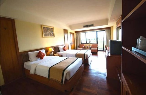 Kamphaeng Phet Hotel | Chakungrao Riverview