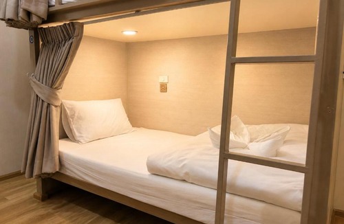 Jomtien Hotel | Charm Hostel at Pratumnak