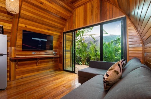 Bang Tao Ski Chalet | Charming 3BR Chalet Villa with Private Pool, 10 Min to Laguna Phuket, Pasak Paradise 3
