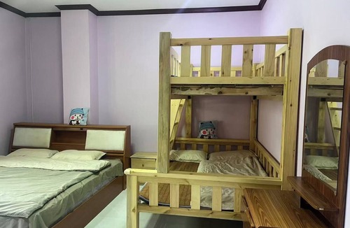 Vientiane Bed & Breakfast | Charming 8-bedroom bed & breakfast with AC in Vientiane Capital
