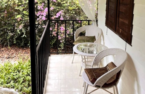 Baan Tai House | Chestnuts Lodge