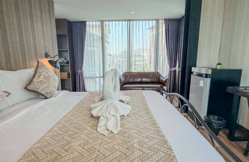 Thapae Hotel | Chiang Mai Thai House