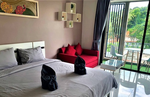 Wichit Apartment | Chic Studio Seaview Condo | GYM Kitchen Balcony