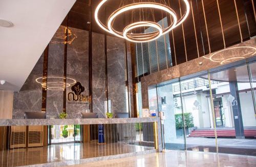 Bang Sao Thong Hotel | Chor Cher The Luxury Green Hotel - SHA Extra Plus