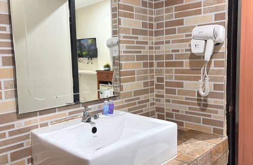 North Pattaya Hotel | Collection O Southern Star Resort