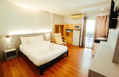 Silom Hotel | Collection O Thaiphiphat House Silom