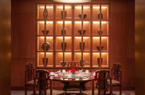 Witthayu Hotel | Conrad Bangkok Residences