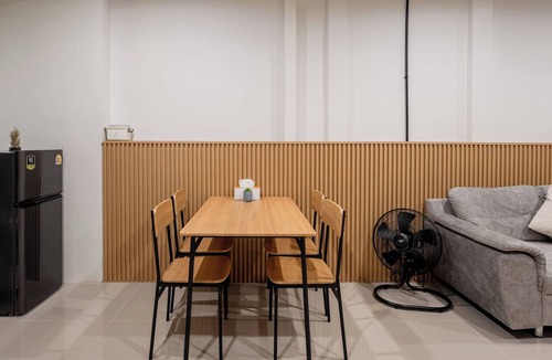 Bangkok City Centre House | Cool Cozy 3-bedroom townhome in Chinatown Krung Thep Maha Nakhon