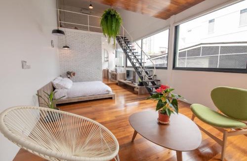 Bangkok Central Business District Apartment | Corner Villa