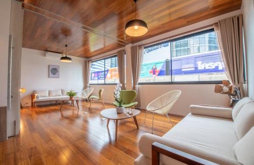 Bangkok Central Business District Apartment | Corner Villa