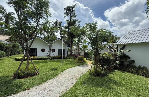 Chalong House | Cozy 1-bedroom bungalow in perfect Phuket with AC included