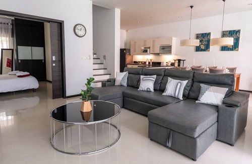 Cherngtalay House | Cozy 3-Bedroom Pool Villa at Oxygen Bang Tao, Phuket