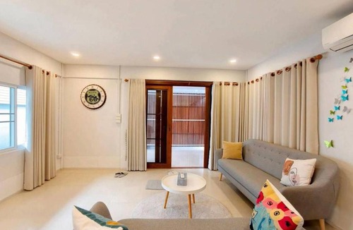 Wua Lai Villa | Cozy Casa KhuMueang Chiangmai