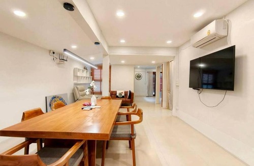 Wua Lai Villa | Cozy Casa KhuMueang Chiangmai