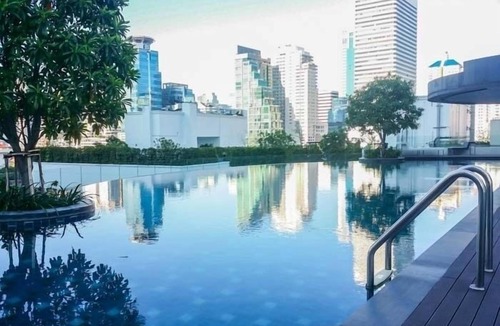 Khlong Toei Nuea Apartment | Cozy Private Home | Steps to BTS & MRT Sukhumvit