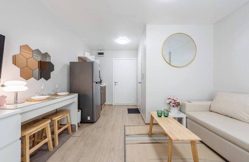 Bang Chak Apartment | Cozy Studio Pool View at Elio Sukhumvit 64