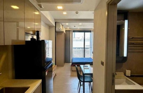 Rama 9 Apartment | Cozy Studio w/Table, Gym & Infinity Pool, MRT 200m