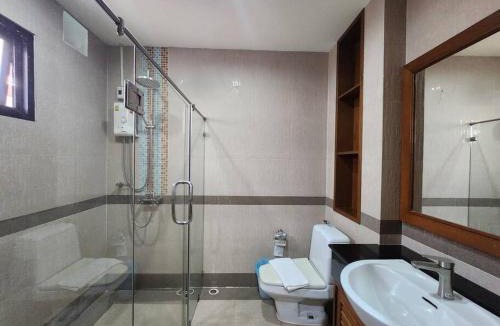 Central Pattaya Villa | D30长住优惠-市中心海边高端别墅区6间卧室泳池别墅