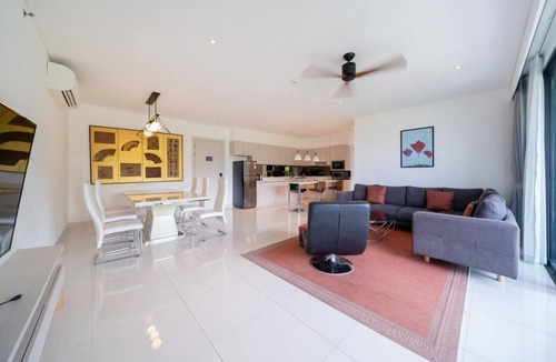 Choeng Thale Apartment | Deluxe lagoon view apartment at Cassia Residence