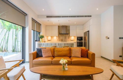 Sukhumvit Villa | Designer Pool Villa in Ekkamai
