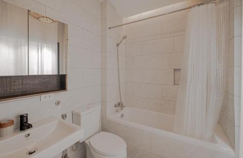 Phra Khanong Apartment | Designer Townhouse 4 mins walk to BTS Bang Chak