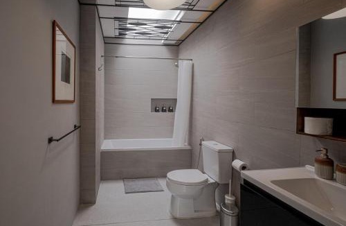 Phra Khanong Apartment | Designer Townhouse 4 mins walk to BTS Bang Chak