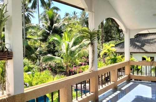 Taling Ngam House | Doing 90 in a 55