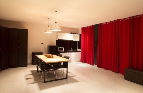 Nanai Road Apartment | Dydi Loft