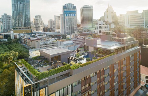 Nana Hotel | Eleven Bangkok Sukhumvit 11 by Kingston Hotels