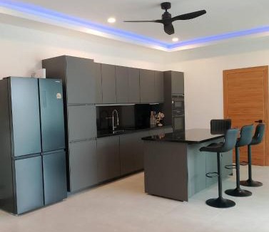 Maret Villa | Emilie Villas