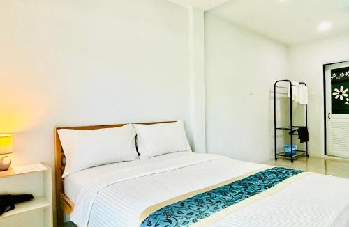 Ban Phe Hotel | Emma