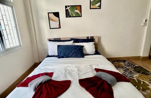 Bang Sue Apartment | Entired townhome 2 BR 150m to Taopoon MRT