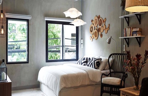 Yan Nawa House | Executive Elegance Luxe Suite for Travelers