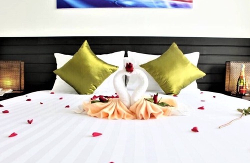 Kathu Apartment | Eye-Opening 1 Br Seaview Suite w/high speed wifi