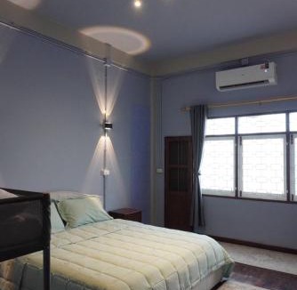 Wang Burapha Phirom House | Family Room near Chinatown