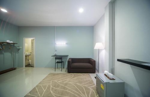 Rim Tai Hotel | First Residence