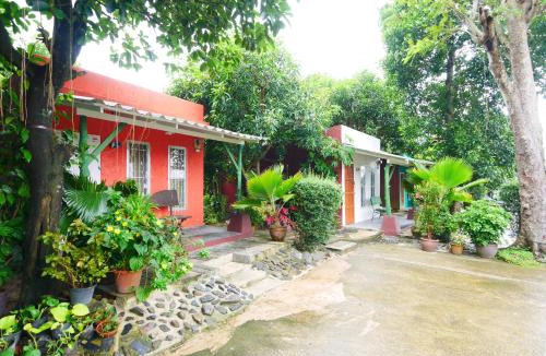 Chalong Resort | Forest Bungalows & Mama's Restaurant