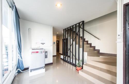 Chang Khlan Hostel | Full stop. Hostel Chiang Mai