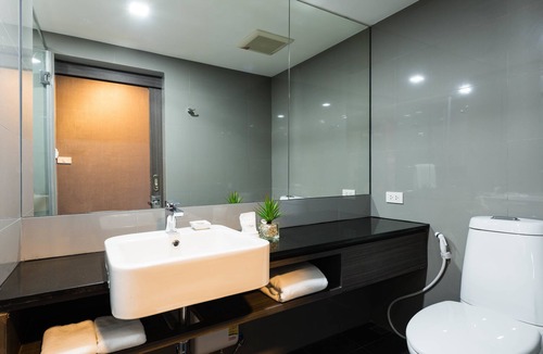 Ratchathewi Hotel | Fyn Hotel