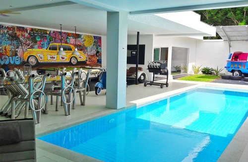 Thep Kasattri House | Gallery pool villa 4 bedrooms pooltable and jacuzzi