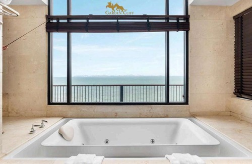 North Pattaya Resort | Garden Cliff Resort And Spa