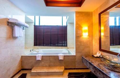 North Pattaya Resort | Garden Cliff Resort And Spa