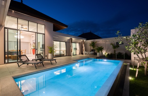 Choeng Thale Hotel | Gold Chariot Pool Villa