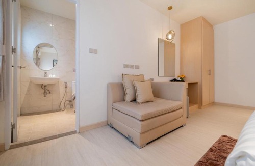 Patong Villa | Grand 6BR Pool Villa Pool table Walk to Beach
