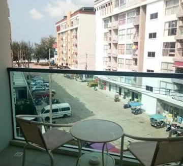 Kram Apartment | Grandblue Condo by malai 4