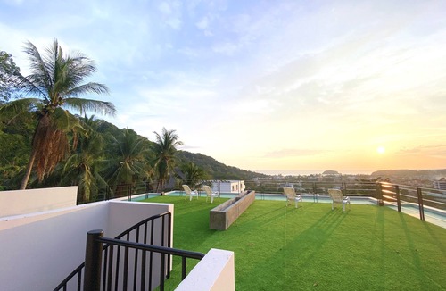 Kata Villa | Great Location, Awesome Sea Views and Sunsets!