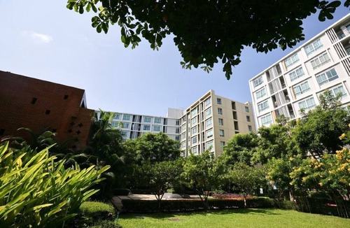 Sri Phum Condo | Greenery living in resort condo