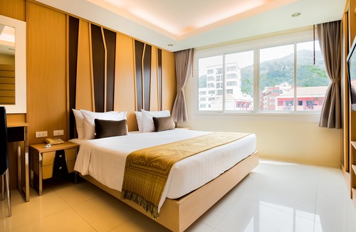 Patong Hotel | Hallo Patong Hotel(SHA Certified)