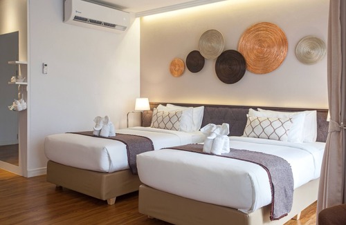 Jomtien Hotel | Hill Fresco